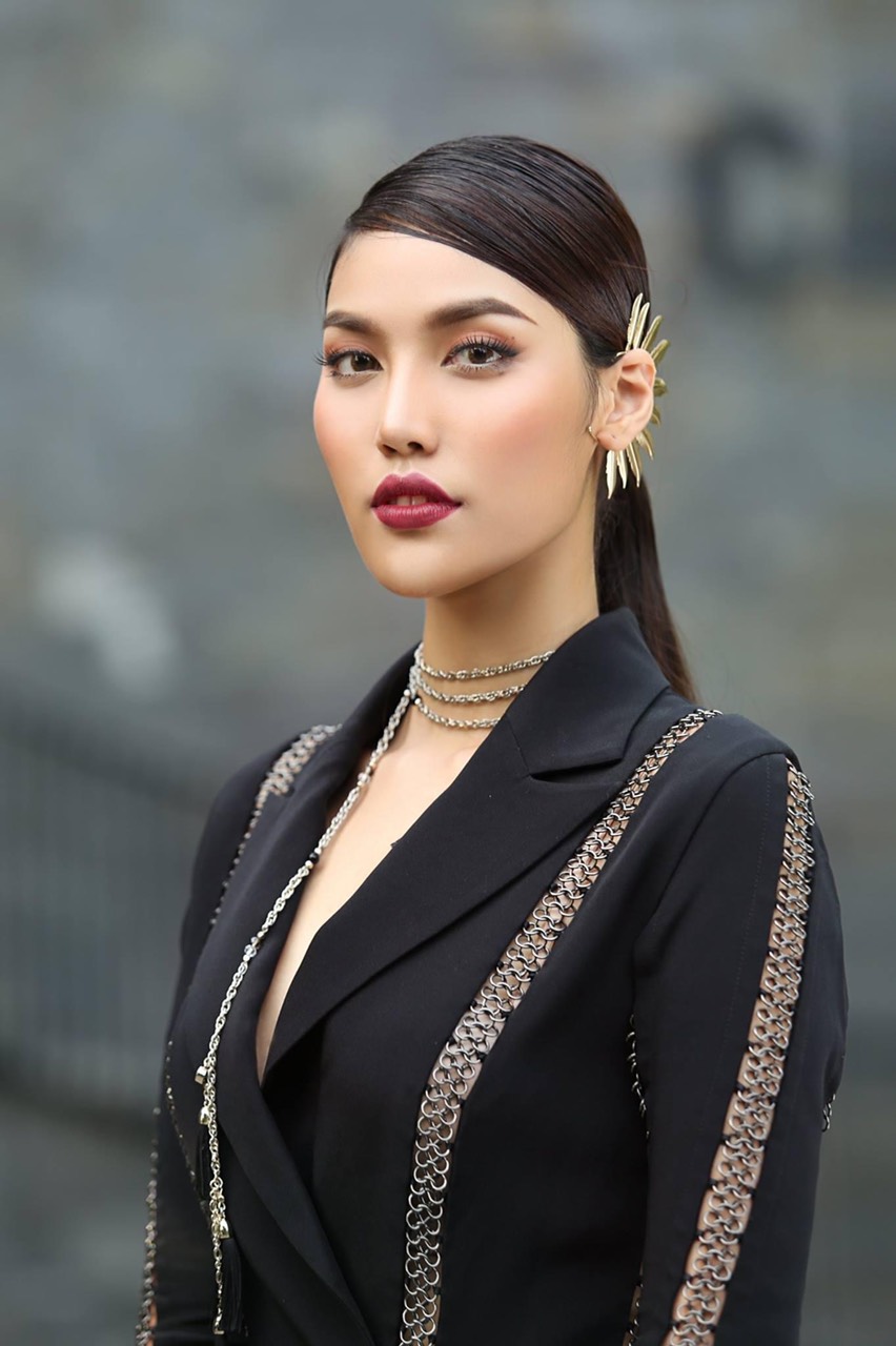 Gò má cao trong nhân tướng học: Giải mã tướng gò má ở phụ nữ và cách xem tướng mặt hiện đại