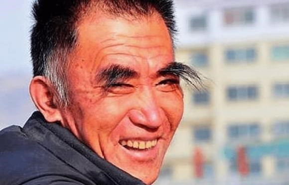 Lông mày dài: Dấu hiệu trường thọ theo nhân tướng lông mày và cách cải tướng hiệu quả