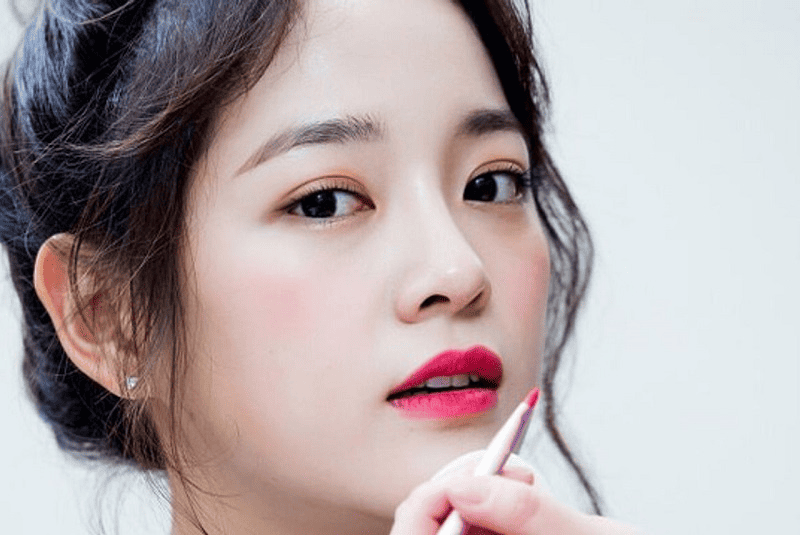 Người có ánh mắt sáng thể hiện khí chất gì: giải mã tướng mắt sáng theo nhân tướng học
