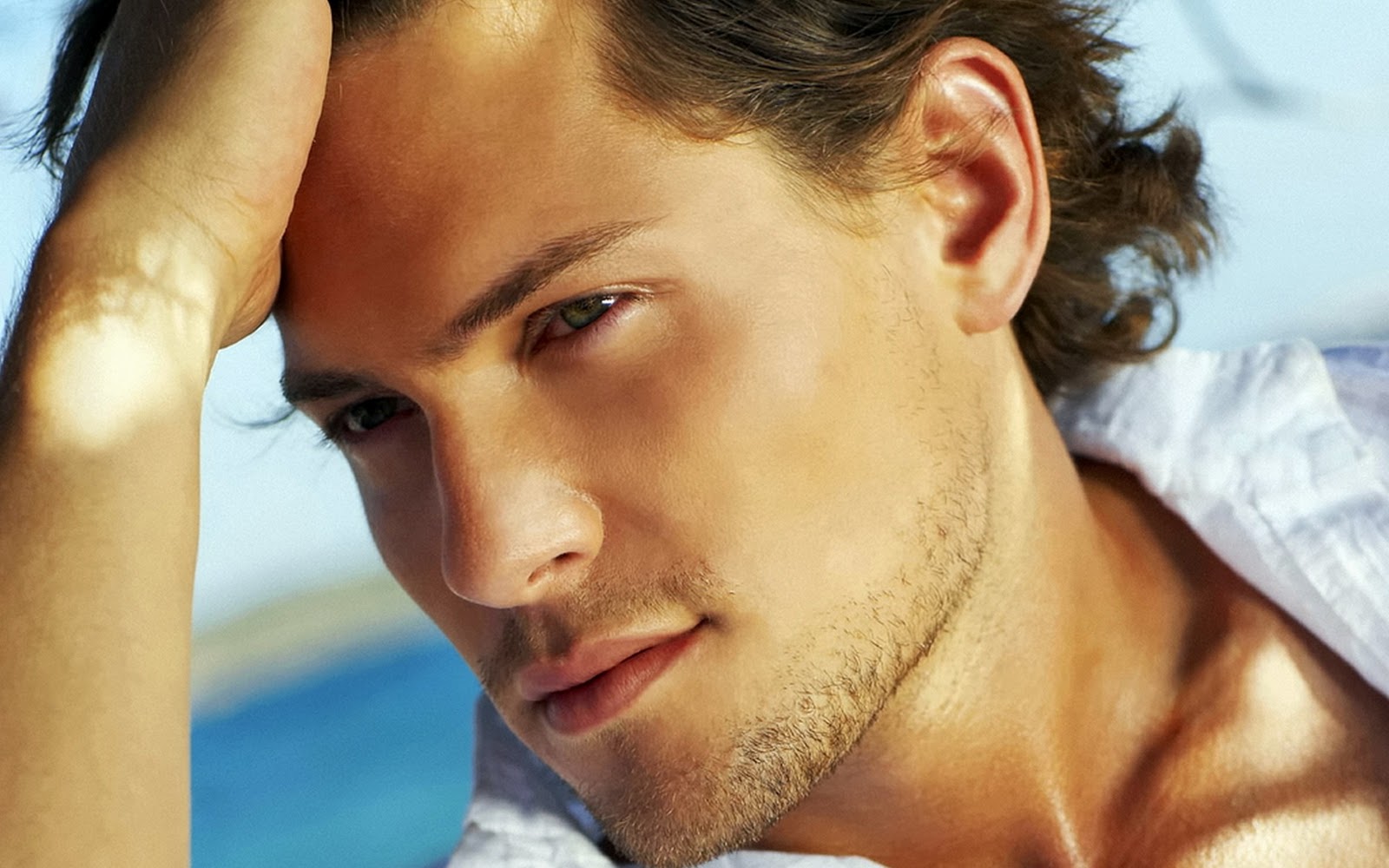 Tướng đàn ông phong lưu có đáng tin không: Nhận diện và cách cải tướng theo nhân tướng