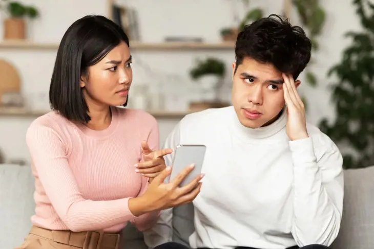 Tướng người hay ghen: Dấu hiệu tướng số, tâm lý và cách cải tướng để bớt ghen tuông